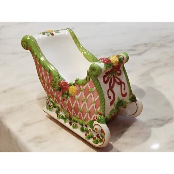 Royal Albert Seasons Of Colour Old  Country Roses Christmas Sleigh Centerpiece - Picture 1 of 13